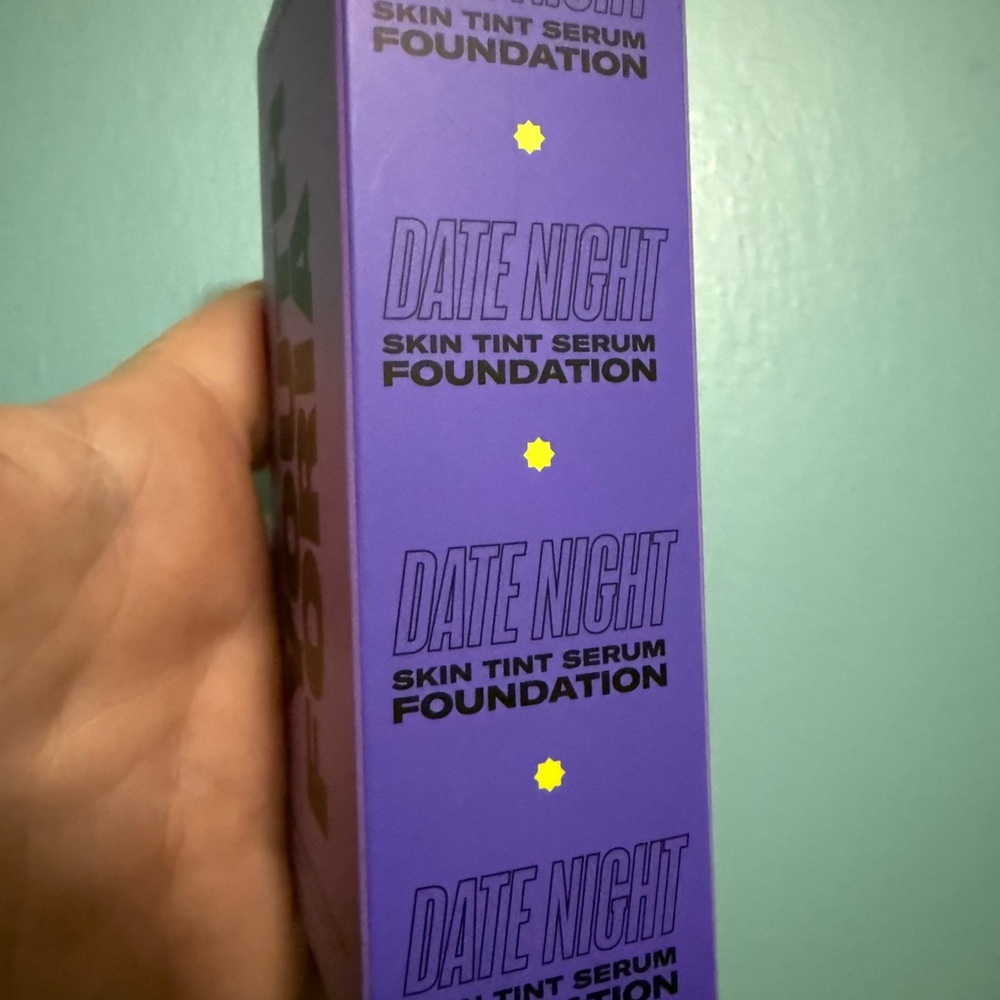 🤩 Youthforia Date Night Foundation – 310 Light Medium Neutral Golden Undertones - Picture 6 of 7